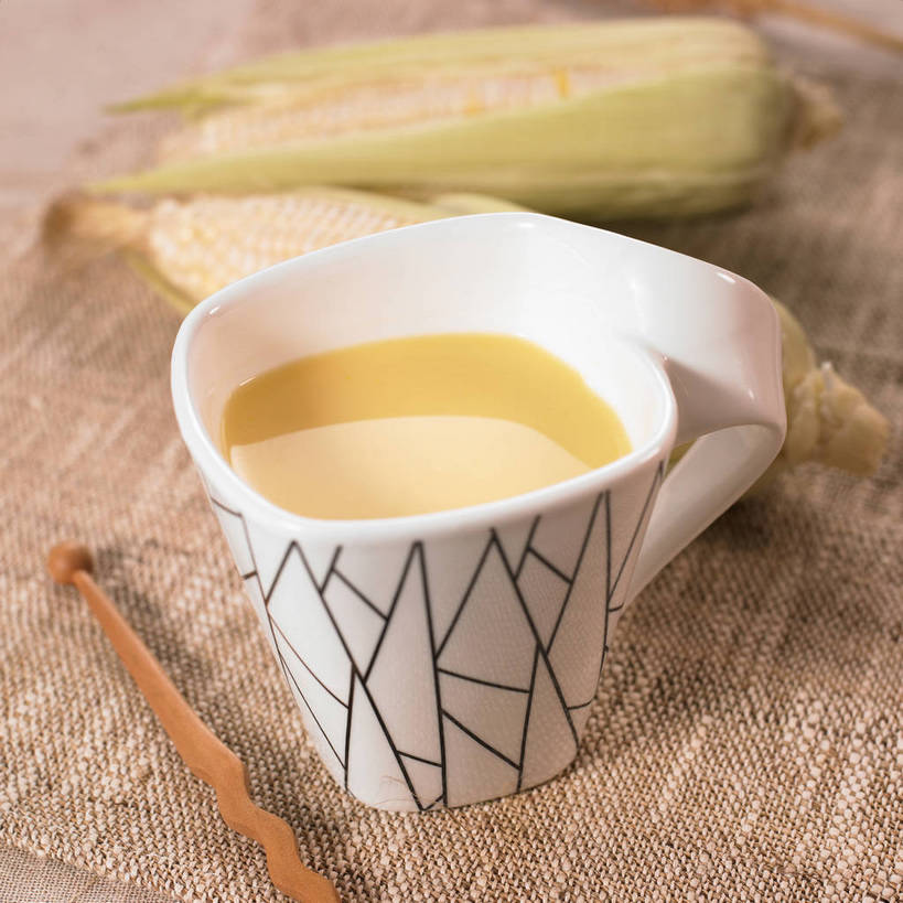 无人,横图,俯视,室内,特写,白天,玉米,餐桌,桌子,蔬菜,杯子,阴影,朦胧,模糊,新鲜,反射,木制,棒子,布料,影子,陶瓷,玉蜀黍,食品,陶瓷制品,饮品,一杯,布纹,蔬菜汁,桌布,食物,饮料,两个,一个,餐巾,马克杯,木制品,水杯,台布,搅拌棒,有机食品,绿色食品,单个,餐台,苞米,可口,苞芦,苞谷,包谷,大蜀黍,番麦,薏米包,玉高粱,玉麦,珍珠米,适口,搅棒,餐桌布,彩图,高角度拍摄,玉米汁,shjb1