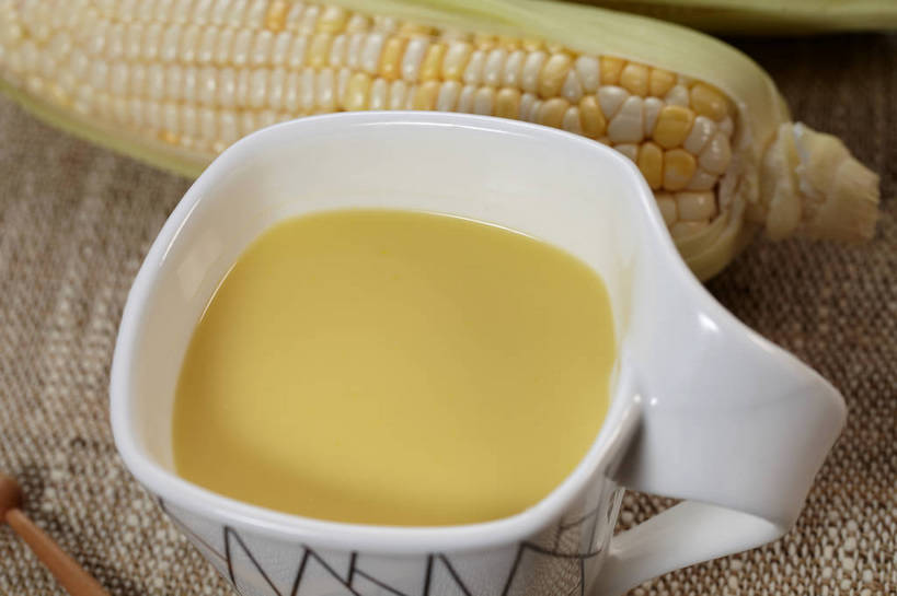 无人,横图,俯视,室内,特写,白天,玉米,餐桌,桌子,蔬菜,杯子,阴影,朦胧,模糊,新鲜,反射,木制,棒子,布料,影子,陶瓷,玉蜀黍,食品,陶瓷制品,饮品,一杯,布纹,蔬菜汁,桌布,食物,饮料,两个,一个,餐巾,马克杯,木制品,水杯,台布,搅拌棒,有机食品,绿色食品,单个,餐台,苞米,可口,苞芦,苞谷,包谷,大蜀黍,番麦,薏米包,玉高粱,玉麦,珍珠米,适口,搅棒,餐桌布,彩图,高角度拍摄,玉米汁,shjb1