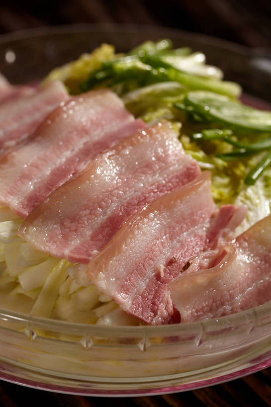 无人,竖图,俯视,室内,特写,白天,烹饪,中餐,蔬菜,椰菜,卷心菜,叶子,玻璃,一排,许多,切开,朦胧,模糊,新鲜,整齐,葱,青葱,肉,料理,食品,绿叶,很多,咸肉,菜肴,美食,肉类,玻璃制品,食物,腌制,排列,一个,容器,碗,切,中式,嫩叶,甘蓝,佳肴,有机食品,绿色食品,单个,中华料理,储藏,堆,储存,队列,腌肉,剖面,肉食,切面,消食,盐肉,渍肉,甘蓝菜,叶,叶片,结球甘蓝,甘兰,包心菜,彩图,高角度拍摄,圆白菜,贮存,开胃,shjb1