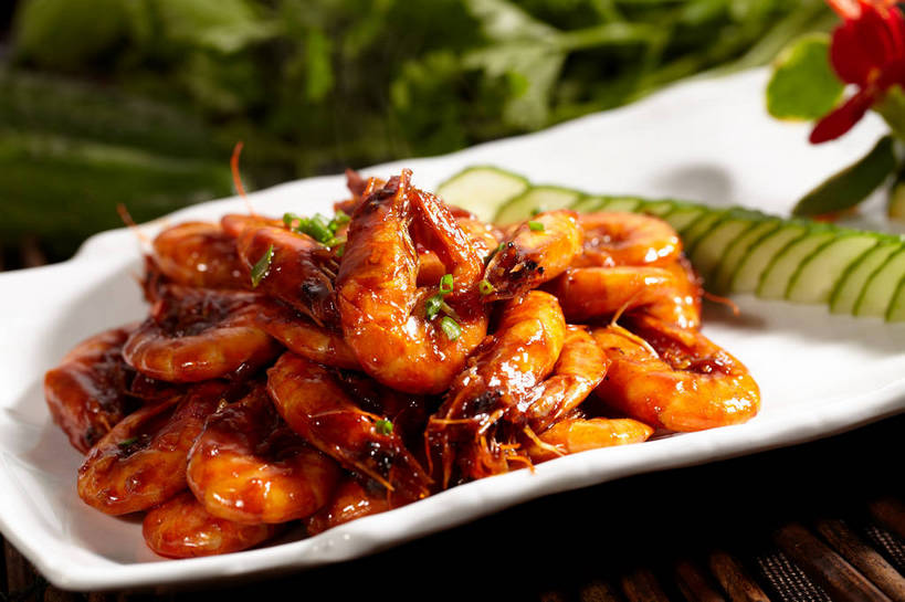 海鲜,无人,横图,俯视,室内,特写,白天,烹饪,中餐,餐桌,桌子,黄瓜,蔬菜,餐具,一堆,一排,许多,堆叠,堆积,朦胧,模糊,新鲜,整齐,碟子,盘,葱,青葱,调料,酱料,酱汁,虾,佐料,料理,食品,调味品,很多,调味料,水产,酱,菜肴,美食,海洋生物,食物,排列,一个,绿色,白色,盘子,碟,中式,佳肴,有机食品,绿色食品,单个,餐台,中华料理,堆,队列,水生动物,河虾,海产品,水生物,海底动物,淡水虾,青虾,日本沼虾,青瓜,胡瓜,彩图,高角度拍摄,shjb1,油爆虾