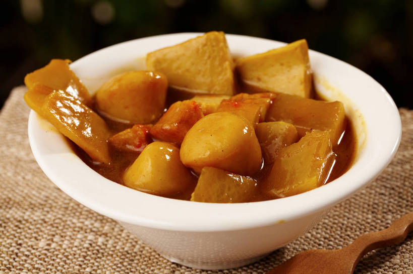 点心,豆腐,咖哩,无人,横图,俯视,室内,特写,白天,烹饪,餐桌,桌子,餐具,一堆,许多,堆叠,堆积,朦胧,模糊,木制,叉子,陶瓷,调料,肉,汤,料理,食品,年糕,甜点,陶瓷制品,调味品,丸子,很多,调味料,咖喱,菜肴,美食,肉类,肉丸,食物,糕点,两个,餐巾,木制品,容器,碗,甜食,中式,佳肴,餐台,肉圆,储藏,堆,豆制品,储存,肉食,餐叉,印度菜,印度料理,保洁方巾,口布,进餐用具,彩图,高角度拍摄,咖喱汤,年年糕,贮存,shjb1