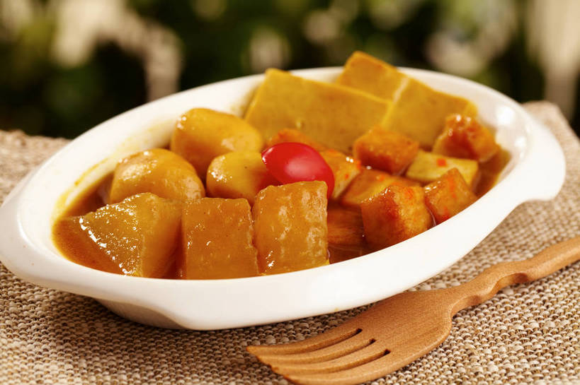 点心,豆腐,咖哩,无人,横图,俯视,室内,特写,白天,烹饪,餐桌,桌子,蔬菜,西红柿,小番茄,餐具,一堆,许多,切开,堆叠,堆积,朦胧,模糊,新鲜,木制,叉子,陶瓷,调料,肉,汤,料理,食品,年糕,甜点,陶瓷制品,调味品,丸子,很多,调味料,咖喱,菜肴,美食,肉类,肉丸,食物,糕点,两个,红色,餐巾,木制品,容器,碗,甜食,切,中式,佳肴,有机食品,绿色食品,餐台,肉圆,储藏,堆,豆制品,储存,剖面,肉食,餐叉,切面,印度菜,印度料理,小西红柿,樱桃小番茄,珍珠小番茄,保洁方巾,口布,进餐用具,樱桃番茄,圣女果,番茄,彩图,高角度拍摄,咖喱汤,年年糕,贮存,shjb1