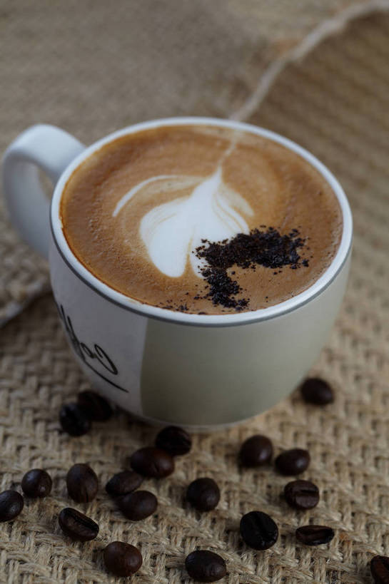 咖啡,无人,竖图,俯视,室内,特写,白天,幸福,植物,餐桌,桌子,豆,杯子,许多,朦胧,模糊,英文,标志,瓷器,文字,字符,字母,豆类,豆子,咖啡杯,陶瓷制品,很多,洒,娱乐,标识,饮料,一个,黑色,咖啡豆,享受,休闲,温馨,放松,乐趣,单个,餐台,英文字母,提神,舒适,瓷杯,醒脑,豆科,咖啡拉花,软饮料,咖啡因,花式咖啡,撒,彩图,高角度拍摄,shjb1