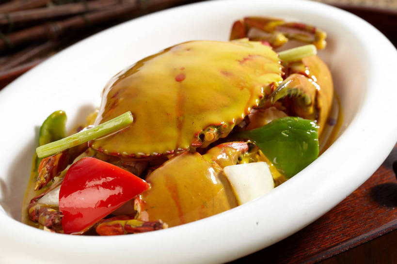 蟹,咖哩,无人,横图,俯视,室内,特写,白天,烹饪,中餐,石头,餐桌,桌子,辣椒,芹菜,蔬菜,洋葱,餐具,切开,新鲜,木制,螃蟹,碟子,盘,石子,陶瓷,调料,料理,食品,陶瓷制品,调味品,调味料,咖喱,菜肴,美食,食物,两个,黄色,红色,绿色,盘子,木制品,容器,碟,碗,切,中式,鹅卵石,佳肴,有机食品,绿色食品,餐台,中华料理,储藏,储存,玉葱,剖面,按摩石,切面,辣角,红海椒,大椒,辣虎,广椒,甲壳动物,荷兰葱,石块,圆葱,药芹,洋葱头,水芹,球葱,辣子,红辣椒,旱芹,海椒,番椒,葱头,彩图,高角度拍摄,咖喱蟹,贮存,shjb1