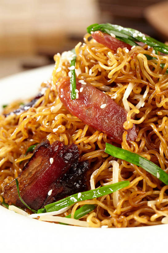 面食,面条,无人,竖图,俯视,室内,特写,白天,烹饪,中餐,餐桌,桌子,蔬菜,餐具,朦胧,模糊,新鲜,碟子,盘,豆芽,韭菜,面,肉,芝麻,料理,食品,粉丝,菜肴,美食,肉类,食物,一个,绿色,白色,盘子,碟,中式,白芝麻,佳肴,有机食品,绿色食品,单个,餐台,中华料理,豆芽菜,肉食,起阳草,芽苗菜,韭,山韭,长生韭,脂麻,胡麻,白麻,巨胜子,油麻,冬粉,彩图,高角度拍摄,shjb1,炒粉丝