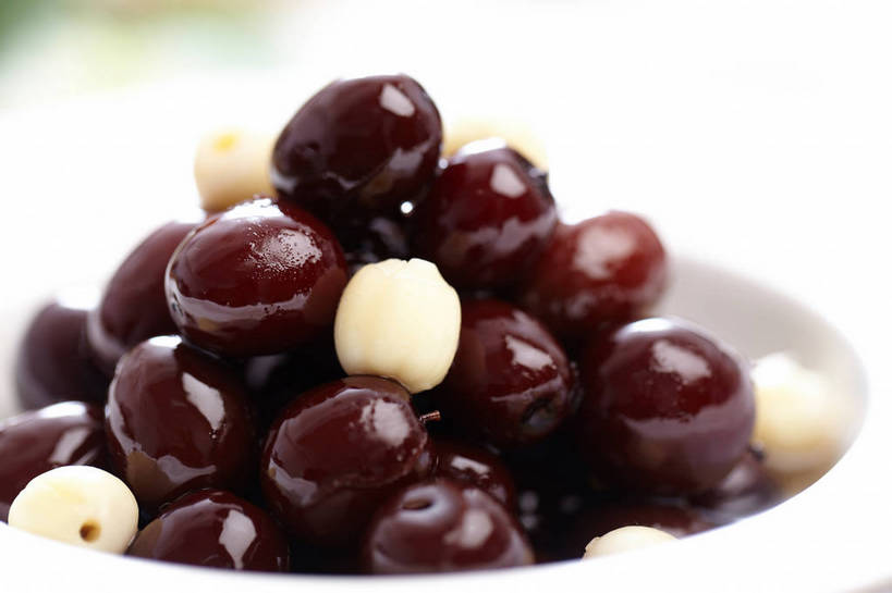 点心,蜂蜜,无人,横图,俯视,室内,特写,白天,餐桌,桌子,餐具,一堆,许多,堆叠,堆积,朦胧,模糊,碟子,盘,莲子,食品,甜点,甜品,很多,食物,糕点,一个,红色,白色,盘子,碟,甜食,枣,红枣,单个,餐台,堆,枣子,花蜜,止痛,莲米,莲肉,莲实,解毒,冬酿,石蜜,大枣,彩图,高角度拍摄,shjb1,蜜汁红枣