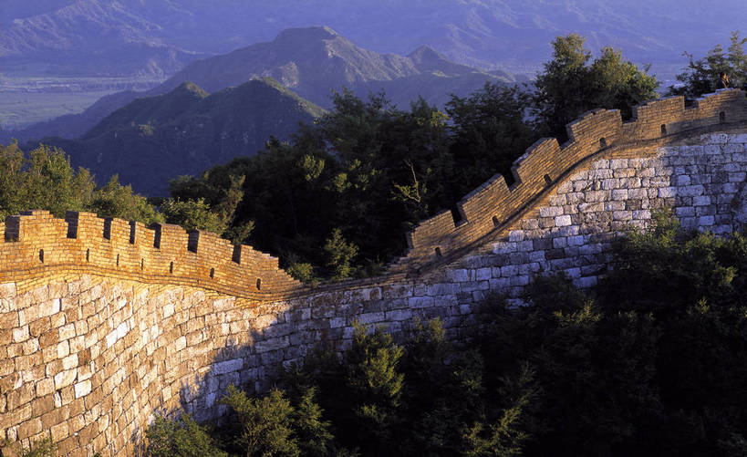 横图,彩色,室外,白天,旅游,度假,名胜古迹,山,标志建筑,地标,建筑,北京,长城,中国,亚洲,游人,风俗,遗迹,砖,文化遗产,古迹,历史,文物,娱乐,建设,传统,城墙,古建筑,享受,休闲,旅游胜地,放松,精神,摄影,古代建筑,象征,美好,感受,古文明,东亚,中华人民共和国,威严,奇迹,伟大,古代文明,制度,特征,彩图,旅行,bj174