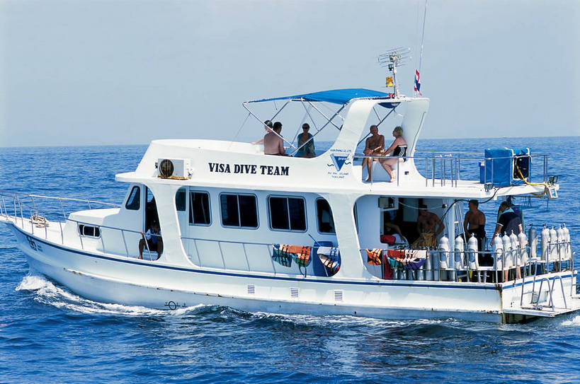 横图,彩色,室外,白天,旅游,度假,海洋,名胜古迹,标志建筑,地标,建筑,轮船,泰国,亚洲,游客,遗迹,热带,热带风光,古迹,文物,娱乐,建设,古建筑,普吉岛,游轮,游船,蓝色,天空,自然,海水,天,享受,休闲,旅游胜地,放松,摄影,生活方式,美好,自然风光,南亚,古文明,海,彩图,观光,旅行,bj174