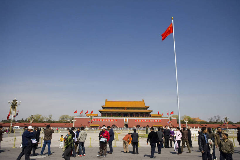 天安门,横图,彩色,室外,白天,旅游,城市,建筑,指示牌,国旗,北京,天安门广场,中国,亚洲,标志,纪念碑,首都,历史,标识,红旗,建筑物,红色,摄影,纪念,毛主席,东亚,发展,中华人民共和国,北京市,京,北平,华北地区,西城区,发达,共产主义,彩图,旅行,红,和平门,bj174