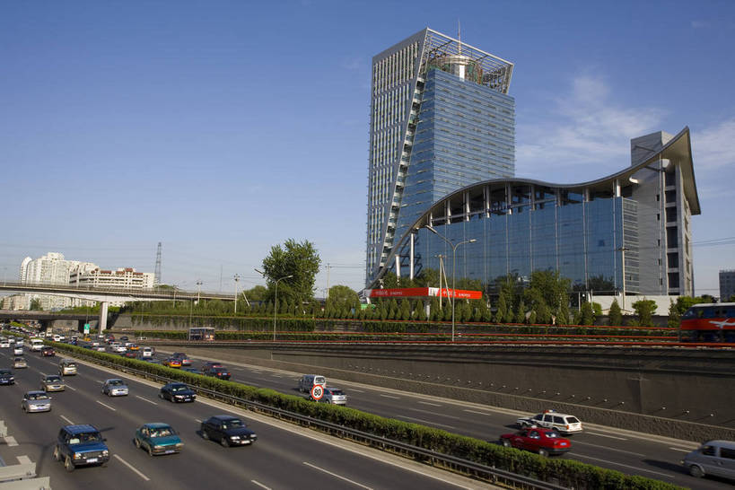 横图,彩色,室外,白天,旅游,度假,美景,城市风光,城市,道路,建筑,街道,路,公路,汽车,北京,中国,亚洲,景观,车流,交通,首都,娱乐,现代,建筑物,车,树,天空,交通工具,轿车,享受,休闲,景色,放松,摄影,中国文化,载具,东亚,发展,中关村,首府,中华人民共和国,发达,马路,彩图,旅行,高楼,传统文化,中关村科技园,bj174