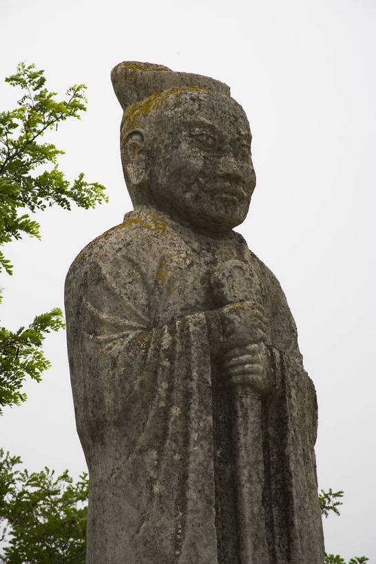 竖图,彩色,室外,特写,白天,旅游,石头,道路,建筑,路,雕塑,兵马俑,西安,中国,亚洲,局部,艺术,装饰,雕刻,雕像,浮雕,石子,塑像,图案,图形,泥土,文化遗产,纪念碑,艺术品,历史,建筑物,古代,工艺品,墓地,竖,摄影,纪念,美术,固定,陵墓,中国文化,主题,陈列,东亚,结实,陕西,陕西省,秦始皇陵,西安市,临潼,骊山,中华人民共和国,省会,功能,美学,安稳,牢固,可靠,西北地区,陕,古远,古代文明,巩固,坚固,牢靠,石,石块,彩图,旅行,临潼区,传统文化,秦陵,bj174