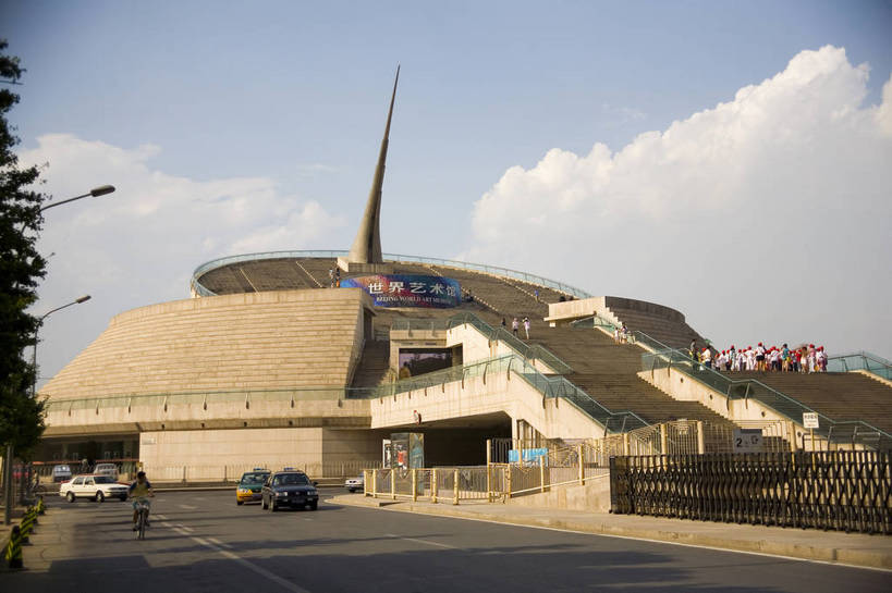 横图,彩色,室外,白天,道路,建筑,街道,路,公路,北京,中国,亚洲,清澈,纪念碑,交通,建筑物,天空,摄影,明亮,中国文化,东亚,发展,中华人民共和国,发达,明澈,清彻,清亮,马路,彩图,高楼,纪念塔,传统文化,bj174