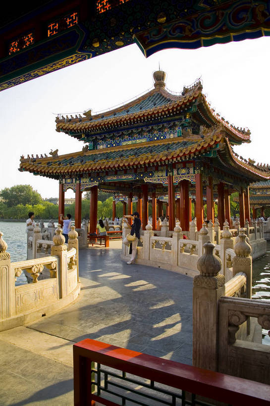 公园,竖图,彩色,室外,白天,旅游,湖,建筑,北海公园,北京,中国,亚洲,走廊,桥,竖,摄影,回廊,中国文化,东亚,中华人民共和国,彩图,旅行,高楼,传统文化,bj174