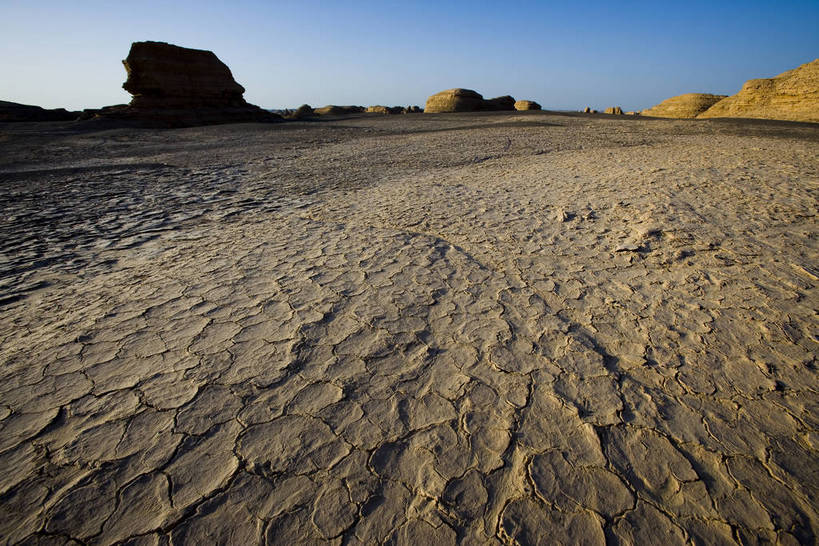 无人,横图,彩色,石头,丘陵,中国,亚洲,堆积,缝隙,裂缝,光线,辽阔,自然,石头山,广阔,摄影,地理,风化,中国文化,自然风光,东亚,新疆,雅丹地貌,中华人民共和国,苍凉,风蚀,石化,风蚀地貌,岩石层,岩石,彩图,雅丹,bj174