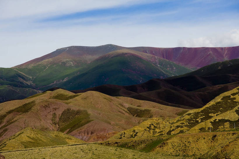 横图,室外,白天,草地,草坪,植物,中国,亚洲,清澈,纹理,云,云朵,山峦,云彩,西藏,草,树木,蓝色,绿色,白云,蓝天,天空,自然,天,旅游胜地,摄影,晴朗,色彩斑斓,东亚,中华人民共和国,明澈,清彻,清亮,自然景观,晴空,彩图,草甸,bj174