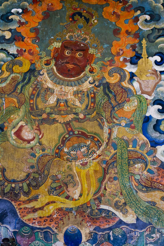 竖图,室内,白天,绘画,名胜古迹,建筑,中国,亚洲,节日,艺术,装饰,雕像,佛像,墙,历史,文化,拉萨,西藏,经幡,少数民族,民族,壁画,墙壁,墙面,古代,祈祷,祈福,健康,金色,旅游胜地,许愿,摄影,宗教,佛教,信仰,纪念,华丽,修饰,祈求,点缀,藏,东亚,佛陀,西藏自治区,藏传佛教,唐卡,首府,中华人民共和国,西南地区,衬托,美观,雅致,雅观,拉萨市,古远,哲蚌寺,平安,画画,彩图,庙,唐嘎,唐喀,中国少数民族,唐卡壁画,bj174