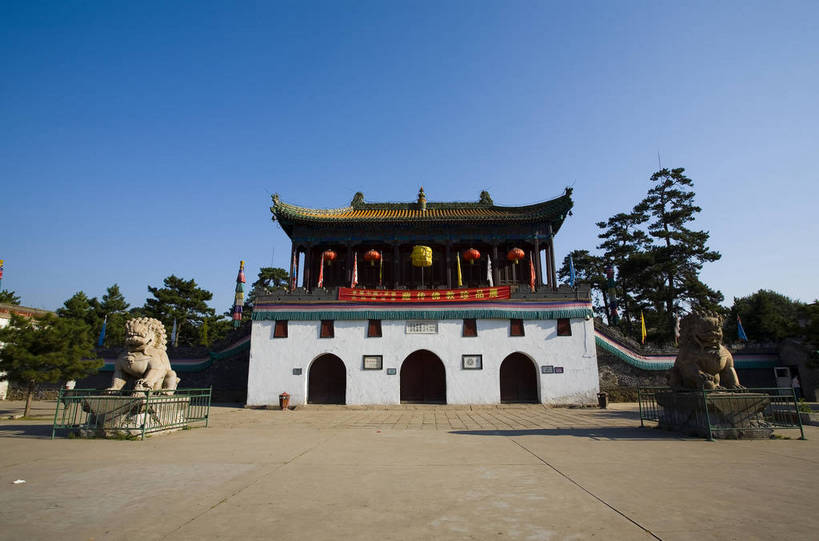 横图,室外,白天,建筑,中国,亚洲,地砖,房屋,历史,古代,旅游胜地,摄影,宗教,佛教,石象,东亚,佛陀,中华人民共和国,河北省,承德,古远,彩图,庙,普陀宗乘之庙,外八庙,小布达拉宫,bj174