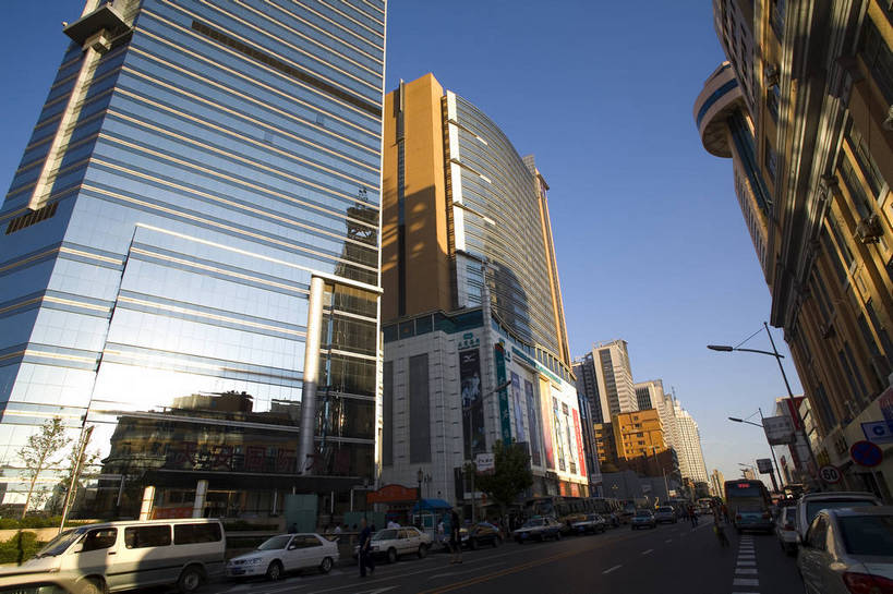 高楼大厦,横图,室外,白天,旅游,度假,城市风光,城市,建筑,路,摩天大楼,大连,中国,亚洲,海边,娱乐,现代化,享受,休闲,旅游胜地,摩天大厦,放松,摄影,东亚,辽宁,中华人民共和国,海,彩图,星海公园,海滨城市,bj174