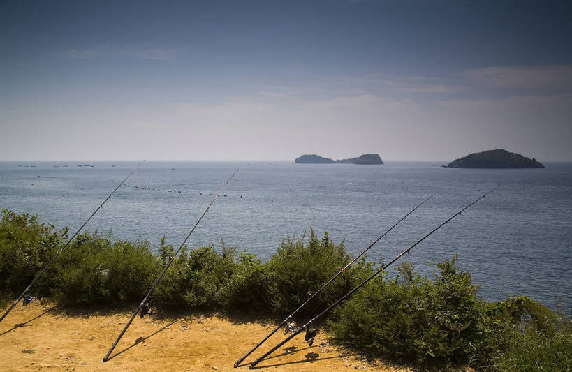 横图,室外,白天,垂钓,旅游,度假,沙滩,城市风光,城市,建筑,路,摩天大楼,大连,中国,亚洲,海边,娱乐,现代化,享受,休闲,旅游胜地,摩天大厦,放松,摄影,东亚,辽宁,中华人民共和国,鱼竿,海,彩图,海滨城市,bj174