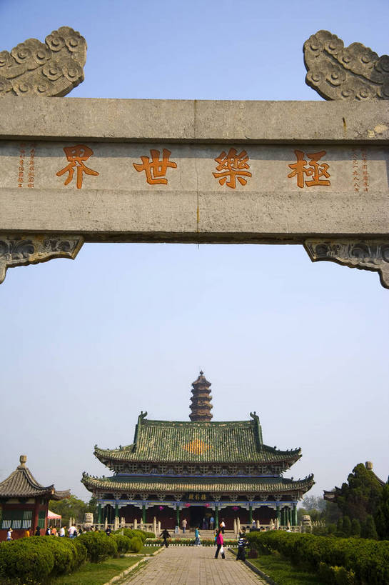 竖图,彩色,室外,白天,旅游,度假,名胜古迹,标志建筑,地标,建筑,中国,亚洲,遗迹,亭子,文化遗产,铁塔,古迹,历史,文物,娱乐,建设,古建筑,建筑物,古代,享受,休闲,旅游胜地,放松,竖,摄影,古文明,东亚,中华人民共和国,河南省,洛阳,古远,彩图,旅行,建筑结构,bj174