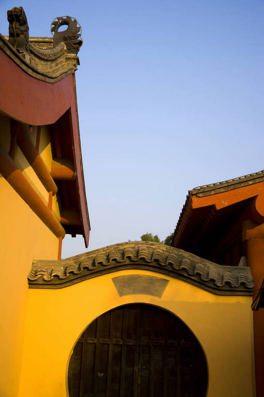 竖图,彩色,室外,白天,旅游,度假,名胜古迹,门,标志建筑,地标,建筑,中国,亚洲,遗迹,亭子,院子,古迹,历史,文物,娱乐,建设,古建筑,建筑物,古代,享受,休闲,旅游胜地,放松,竖,摄影,开封,古文明,东亚,中华人民共和国,河南省,古远,彩图,旅行,高楼,清明上河园,建筑结构,bj174