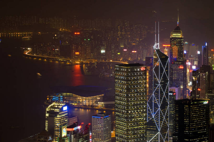 横图,彩色,室外,夜晚,旅游,度假,名胜古迹,标志建筑,地标,建筑,夜景,香港,中国,亚洲,繁华,遗迹,图片,建筑群,古迹,文物,娱乐,建设,现代,古建筑,现代建筑,维多利亚港,享受,休闲,旅游胜地,摩天大厦,放松,摄影,港,古文明,东亚,发展,维多利亚湾,香港特别行政区,港澳台,中华人民共和国,繁荣,维多利亚,发达,维港,彩图,港湾,高楼,海港,bj174