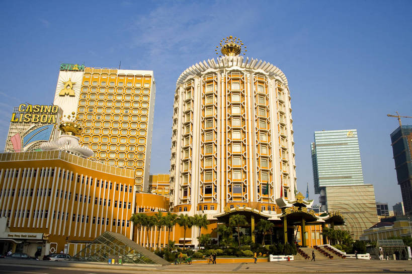 横图,彩色,室外,白天,旅游,度假,名胜古迹,标志建筑,地标,建筑,澳门,中国,亚洲,游客,遗迹,图片,文化遗产,建筑群,豪华,古迹,文物,娱乐,建设,古建筑,葡京酒店,享受,休闲,旅游胜地,放松,赌场,摄影,参观,古文明,东亚,中华人民共和国,繁荣,发达,彩图,旅行,bj174