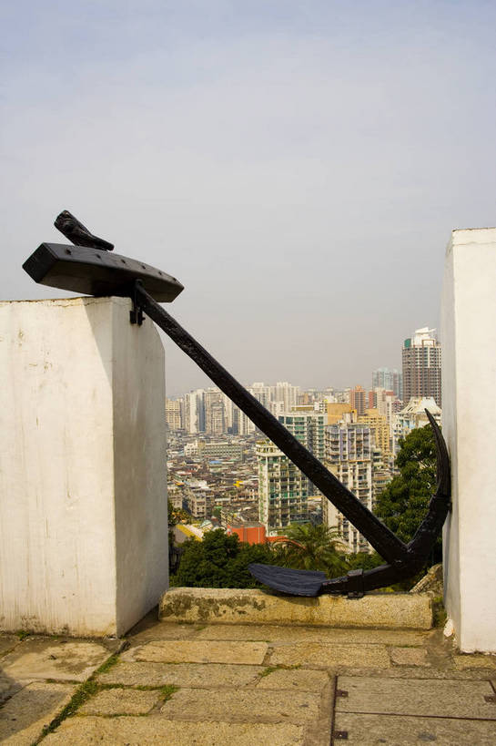 竖图,彩色,室外,白天,旅游,度假,名胜古迹,标志建筑,地标,建筑,澳门,中国,亚洲,遗迹,图片,文化遗产,古迹,历史,文物,娱乐,建设,古建筑,享受,休闲,旅游胜地,放松,竖,摄影,欧式建筑,古文明,东亚,港澳台,中华人民共和国,澳门特别行政区,澳,彩图,旅行,大炮台,大三巴炮台,圣保禄炮台,中央炮台,bj174