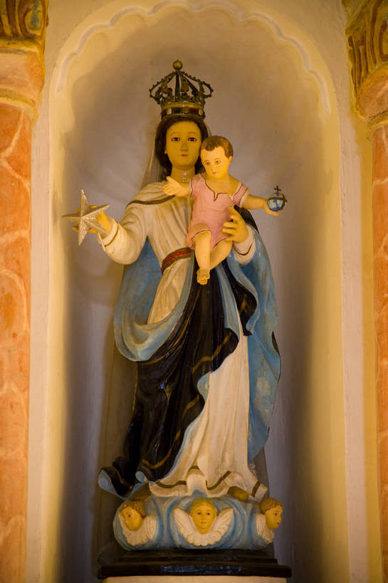 竖图,彩色,室内,白天,旅游,度假,名胜古迹,标志建筑,地标,建筑,澳门,中国,亚洲,遗迹,图片,文化遗产,古迹,历史,文物,娱乐,建设,古建筑,享受,休闲,旅游胜地,放松,竖,摄影,欧式建筑,古文明,东亚,港澳台,中华人民共和国,澳门特别行政区,澳,彩图,旅行,大炮台,大三巴炮台,圣保禄炮台,中央炮台,bj174