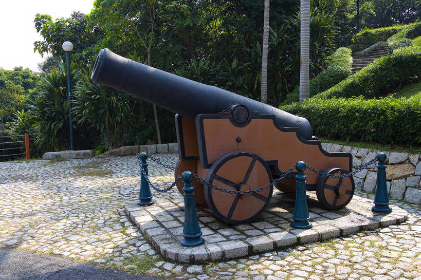 横图,彩色,室外,白天,旅游,度假,名胜古迹,标志建筑,地标,建筑,澳门,中国,亚洲,遗迹,图片,文化遗产,古迹,历史,文物,娱乐,建设,古建筑,享受,休闲,炮,旅游胜地,放松,摄影,欧式建筑,古文明,东亚,港澳台,中华人民共和国,澳门特别行政区,澳,彩图,旅行,大炮台,大三巴炮台,圣保禄炮台,中央炮台,bj174