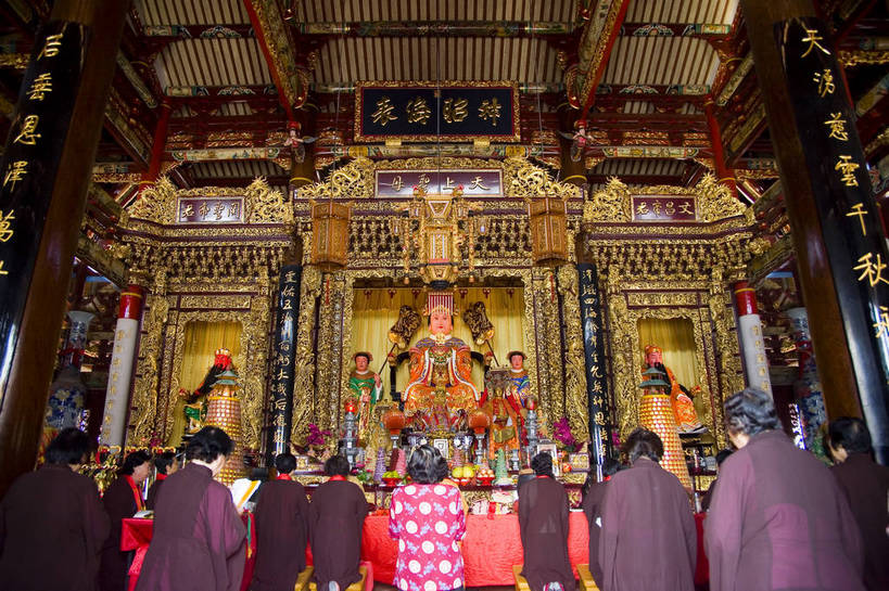 横图,彩色,室内,白天,旅游,度假,名胜古迹,门,标志建筑,地标,建筑,澳门,中国,亚洲,局部,遗迹,艺术,龙,雕刻,图片,大门,文化遗产,牌楼,古迹,文物,娱乐,建设,古建筑,石刻,蓝天,天空,享受,休闲,旅游胜地,放松,摄影,古代建筑,部分,中国文化,古文明,东亚,妈祖庙,妈阁庙,中华人民共和国,石,彩图,旅行,飞檐,妈祖文化村,bj174