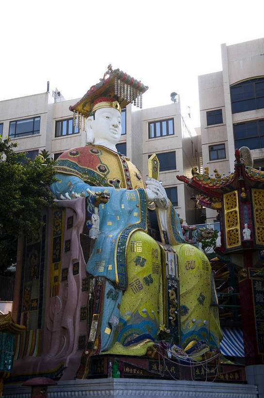 公园,竖图,彩色,室外,白天,旅游,度假,安全,美景,城市风光,城市,雕塑,香港,中国,亚洲,行人,游客,游人,神话,艺术,装饰,雕刻,雕像,塑像,图片,景观,建筑群,文化,娱乐,路人,旅客,工艺品,享受,休闲,旅游胜地,摩天大厦,景色,放松,竖,摄影,纪念,美术,港,海滨,主题,传说,参观,陈列,东亚,浅水湾,香港特别行政区,港澳台,中华人民共和国,功能,美学,繁荣,发达,妈祖,过客,香港浅水湾,天后,中国神话,平安,海,旅游者,彩图,旅行,港湾,天上圣母,天妃,娘妈,林默娘,镇海楼,香港镇海楼,镇海楼公园,bj174