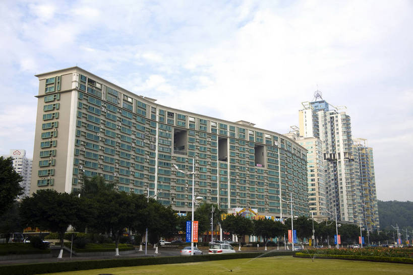 横图,彩色,室外,白天,旅游,度假,美景,城市风光,城市,大厦,建筑,中国,亚洲,景观,交通,娱乐,现代,现代建筑,白云,蓝天,绿地,天,享受,休闲,景色,放松,运输,摄影,经济,居住,文明,参观,东亚,发展,珠海,广东省,中华人民共和国,珠海市,繁荣,进步,发达,交流,彩图,观光,旅行,高楼,居住区,bj174