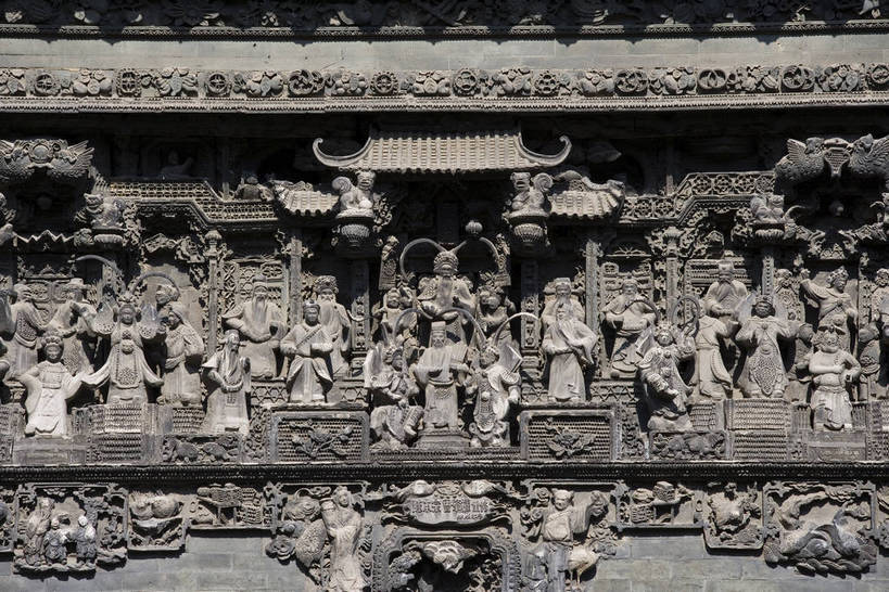 横图,彩色,室外,白天,旅游,度假,美景,城市风光,标志建筑,城市,地标,建筑,广州,中国,亚洲,花纹,风俗,艺术,雕刻,浮雕,图案,纹理,景观,建筑群,艺术品,古典,文化,娱乐,建设,现代,传统,特色,绿地,天,享受,休闲,景色,放松,精神,摄影,精致,居住,美好,文明,中国文化,传说,特殊,精美,参观,青砖,东亚,广东省,中华人民共和国,广州市,民族文化,雕琢,流传,制度,特别,陈家祠,交流,彩图,观光,旅行,居住区,bj174