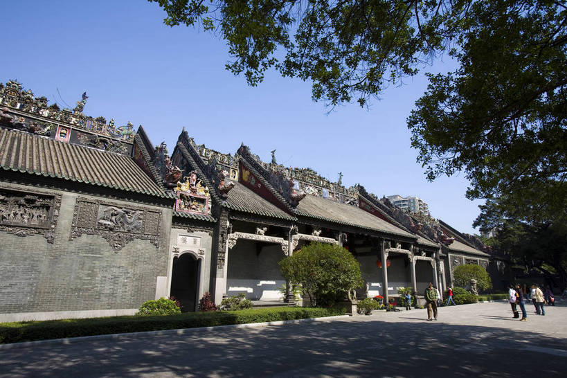 横图,彩色,室外,白天,旅游,度假,美景,城市风光,标志建筑,城市,地标,建筑,广州,中国,亚洲,花纹,风俗,艺术,雕刻,浮雕,图案,纹理,景观,建筑群,艺术品,古典,文化,娱乐,建设,现代,传统,特色,绿地,天,享受,休闲,景色,放松,精神,摄影,精致,居住,美好,文明,中国文化,传说,特殊,精美,参观,青砖,东亚,广东省,中华人民共和国,广州市,民族文化,雕琢,流传,制度,特别,陈家祠,交流,彩图,观光,旅行,居住区,bj174