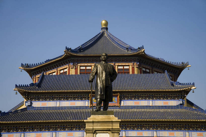横图,彩色,室内,旅游,度假,美景,城市风光,标志建筑,城市,地标,建筑,广州,中国,亚洲,风俗,艺术,雕像,塑像,景观,建筑群,古典,娱乐,建设,传统,特色,享受,休闲,景色,放松,精神,摄影,经济,纪念,中国文化,领袖,参观,东亚,发展,广东省,孙中山,中华人民共和国,广州市,民族文化,革命,勇士,繁荣,英雄,进步,发达,制度,伟人,特别,彩图,观光,旅行,孙中山纪念堂,bj174