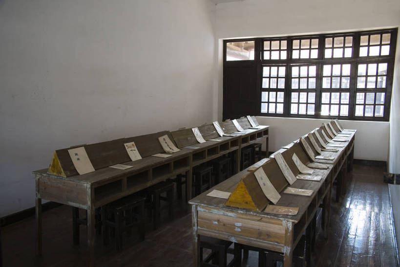 学校,横图,彩色,室内,白天,旅游,度假,美景,城市风光,标志建筑,城市,地标,建筑,广州,中国,亚洲,风俗,艺术,著名,景观,建筑群,古典,历史,娱乐,建设,现代,传统,特色,享受,休闲,景色,放松,精神,摄影,经济,纪念,国民党,象征,文明,中国文化,参观,东亚,发展,广东省,中华人民共和国,广州市,民族文化,革命,勇士,繁荣,英雄,进步,发达,制度,特别,黄埔,交流,彩图,观光,旅行,国防大学,黄埔军校,军校,中华民国陆军军官学校,民国,bj174