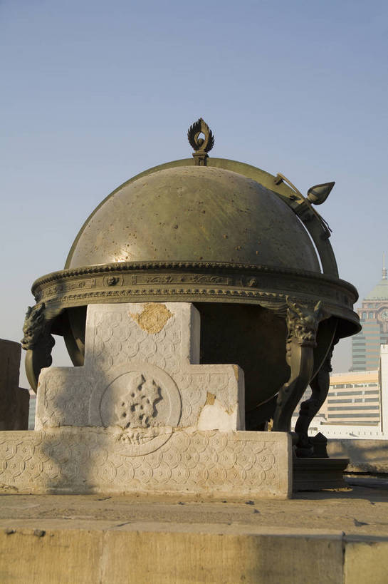 天文台,竖图,彩色,室外,白天,旅游,度假,智慧,技术,实验,仪器,科技,名胜古迹,标志建筑,地标,建筑,北京,中国,亚洲,风俗,研究,遗迹,科学,雕刻,文化遗产,古迹,历史,文物,娱乐,设备,建设,传统,古建筑,古代,观察,享受,休闲,旅游胜地,放松,精神,气派,人文,竖,摄影,地理,古代建筑,精致,科研,矗立,象征,美好,文明,天文,耸立,检验,感受,参观,古文明,东亚,中华人民共和国,威严,挺立,奇迹,才能,古远,伟大,古代文明,观测,制度,特征,观象台,山岳台,彩图,旅行,bj174