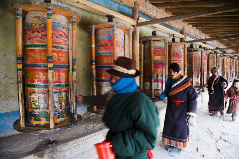 寺庙,横图,彩色,室外,旅游,名胜古迹,标志建筑,地标,建筑,中国,亚洲,朝拜,节日,民俗,图片,文化遗产,建筑群,文化,建设,虔诚,祈祷,健康,许愿,摄影,宗教,佛教,信仰,古代建筑,纪念,祈求,祭祀,中国文化,参观,东亚,甘肃省,藏传佛教,拉卜楞寺,中华人民共和国,甘南,释教,夏河,平安,旅行,游览,庙,寺,传统文化,bj174