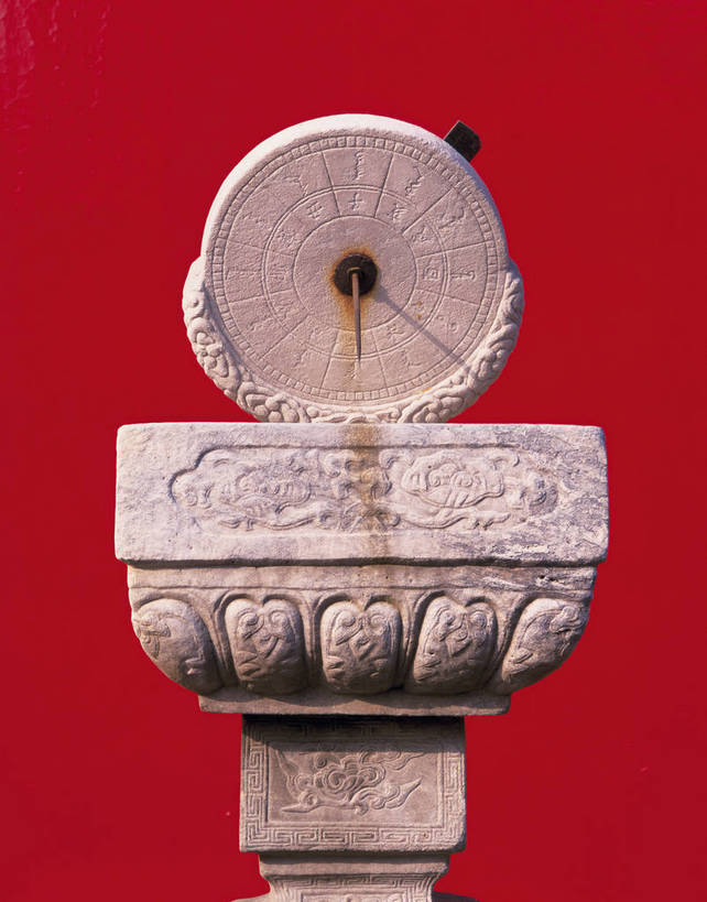 故宫,宫殿,竖图,彩色,室外,白天,旅游,度假,仪器,名胜古迹,标志建筑,地标,建筑,计时器,北京,中国,亚洲,局部,风俗,遗迹,科学,文化遗产,古迹,历史,文物,娱乐,建设,传统,古建筑,紫禁城,享受,休闲,旅游胜地,放松,精神,竖,摄影,古代建筑,部分,权威,矗立,象征,美好,耸立,感受,日晷,古文明,东亚,权力,权势,挺立,古代文明,制度,特征,势力,彩图,旅行,bj174