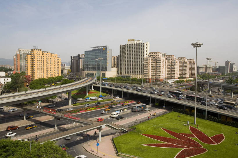 横图,俯视,彩色,室外,白天,旅游,度假,名胜古迹,天际线,城市风光,标志建筑,城市,道路,地标,高速公路,建筑,立交桥,路,公路,汽车,北京,中国,亚洲,遗迹,景观,建筑群,车流,公交车,交通,首都,都市,古迹,文物,娱乐,建设,现代,古建筑,现代建筑,楼宇,享受,休闲,旅游胜地,放松,运输,摄影,经济,古文明,立体交通,东亚,发展,中华人民共和国,繁荣,进步,发达,马路,旅行,高等级公路,bj174