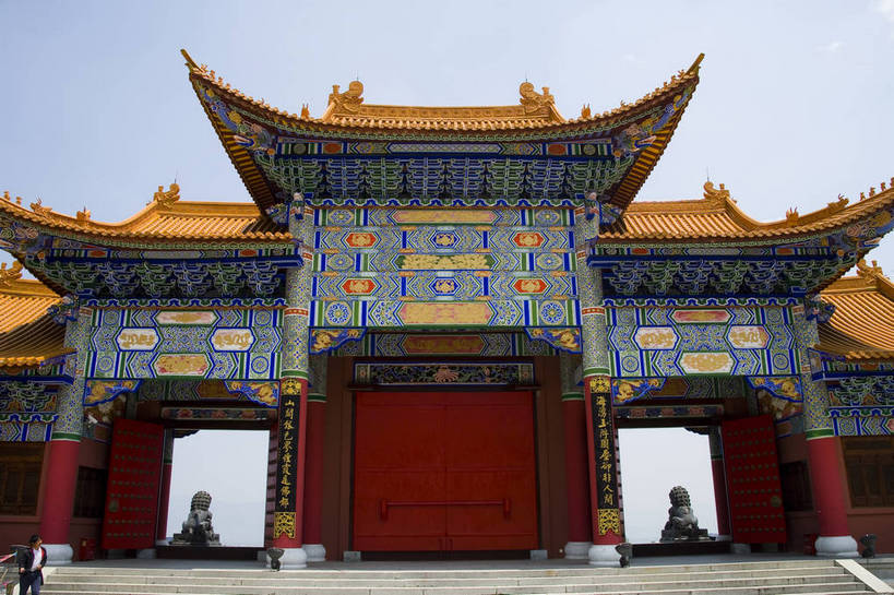 横图,室外,白天,旅游,度假,名胜古迹,标志建筑,地标,建筑,大理,中国,亚洲,遗迹,民俗,景观,文化遗产,建筑群,古典,古迹,文物,娱乐,建设,古建筑,云南,特色,古镇,享受,休闲,旅游胜地,景色,放松,人文景观,中国文化,古文明,东亚,中华人民共和国,民族建筑,崇圣寺,古代文明,旅行,传统文化,三塔,bj174