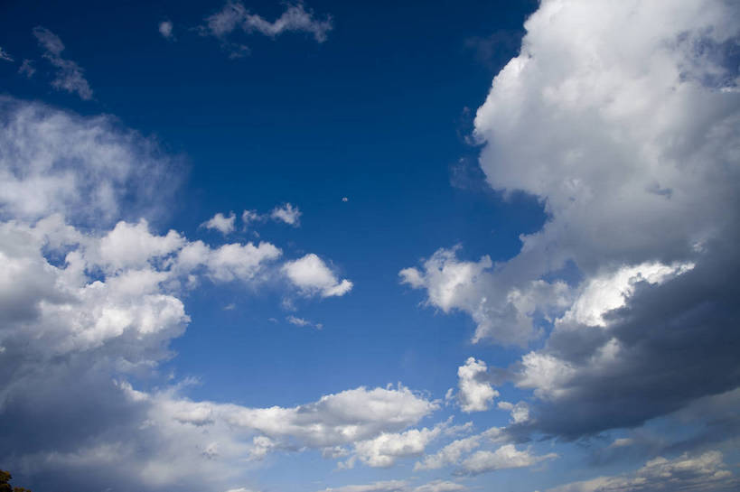 横图,室外,白天,旅游,度假,名胜古迹,标志建筑,地标,建筑,中国,亚洲,遗迹,景观,古迹,文物,娱乐,建设,古建筑,云南,白云,天空,自然,天,享受,休闲,旅游胜地,景色,放松,人文景观,自然风光,古文明,东亚,泸沽湖,中华人民共和国,旅行,bj174