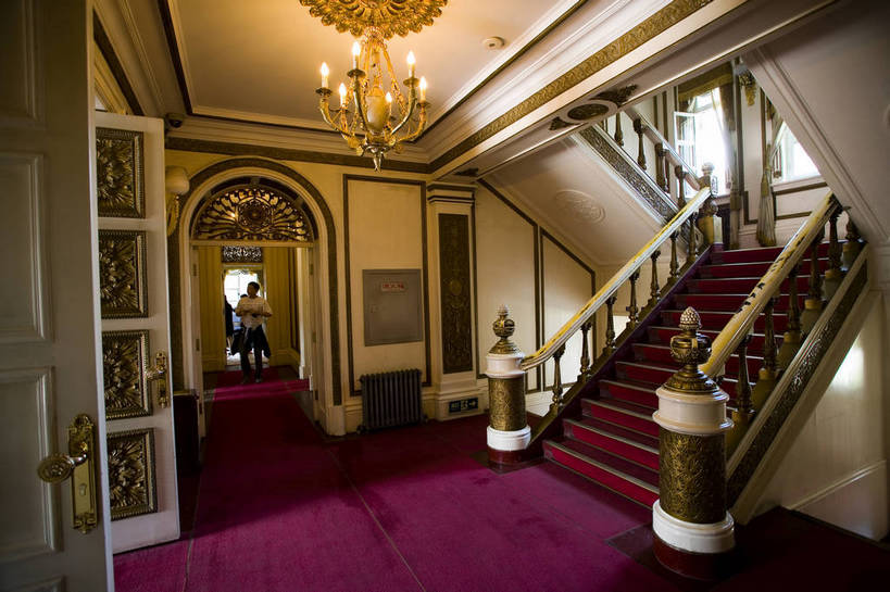 客厅,横图,室内,特写,白天,旅游,度假,名胜古迹,城市风光,标志建筑,城市,地标,建筑,中国,亚洲,遗迹,古迹,历史,文物,娱乐,建设,古建筑,历史建筑,地标建筑,享受,休闲,旅游胜地,放松,居室,参观,古文明,东亚,伪满,吉林,长春,伪满皇宫,中华人民共和国,旅行,皇宫,bj174