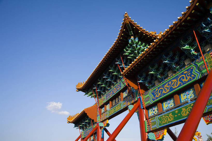 横图,彩色,室外,特写,白天,旅游,度假,名胜古迹,标志建筑,地标,建筑,路灯,中国,亚洲,入口,遗迹,民俗,图片,大门,古迹,文物,娱乐,建设,古建筑,自然,享受,休闲,旅游胜地,景色,放松,摄影,自然风光,古文明,东亚,黑龙江,中华人民共和国,旅行,五大连池,bj174