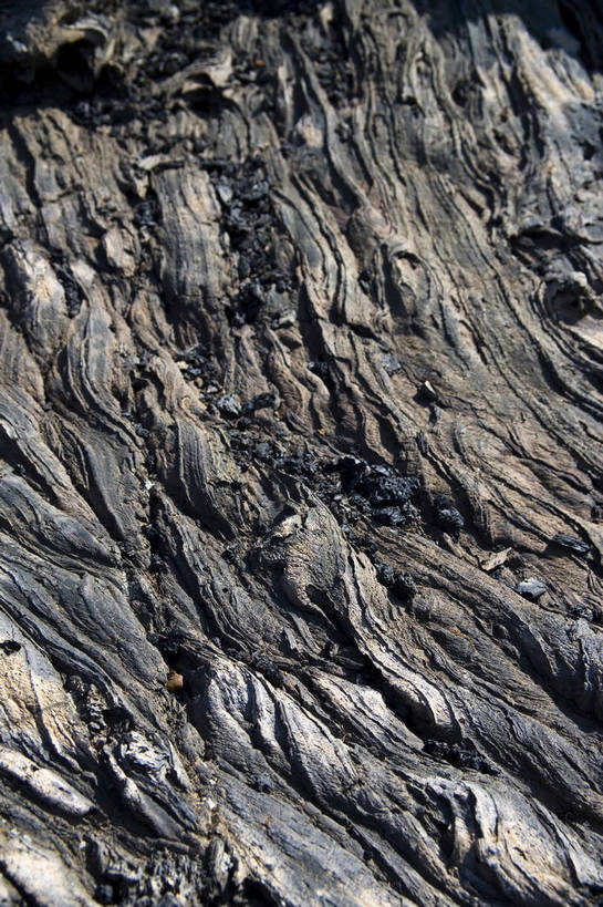 竖图,彩色,室外,特写,白天,旅游,度假,火山,名胜古迹,标志建筑,地标,建筑,中国,亚洲,遗迹,图片,火山口,山路,古迹,文物,娱乐,建设,古建筑,自然,享受,休闲,旅游胜地,景色,放松,竖,摄影,矗立,自然风光,耸立,古文明,东亚,黑龙江,中华人民共和国,挺立,山石,旅行,五大连池,bj174