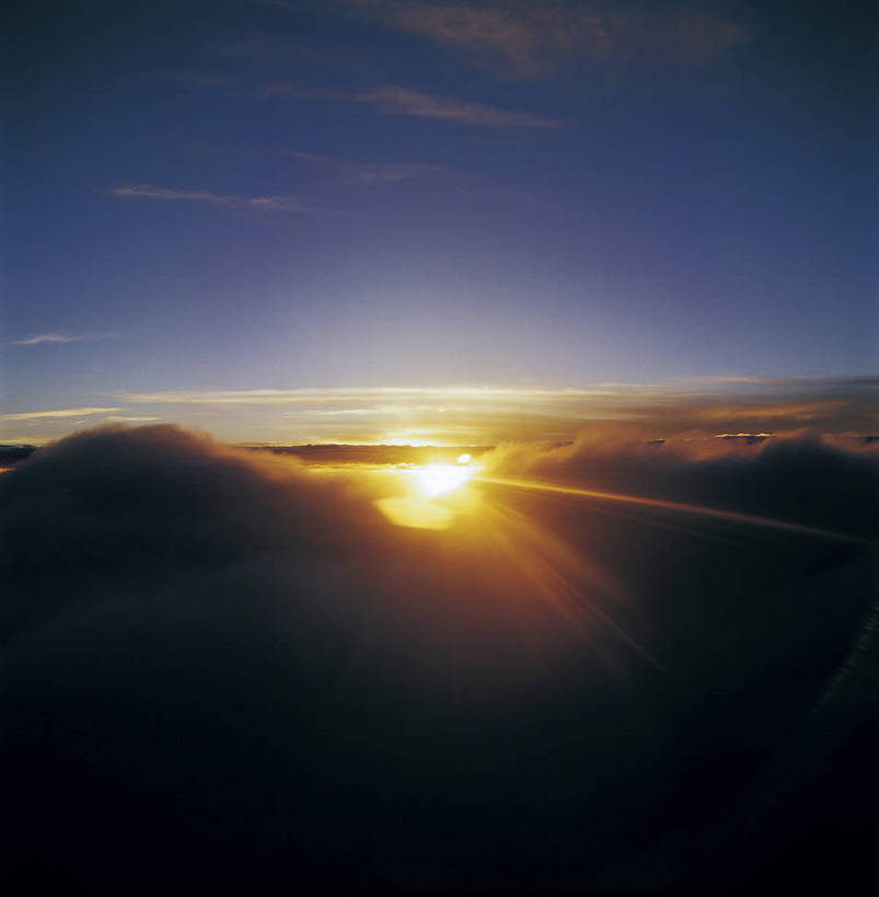 竖图,彩色,室外,白天,太阳,天际线,中国,亚洲,光影,景观,云,落日,天空,阳光,自然,竖,摄影,矗立,耸立,东亚,中华人民共和国,挺立,bj174