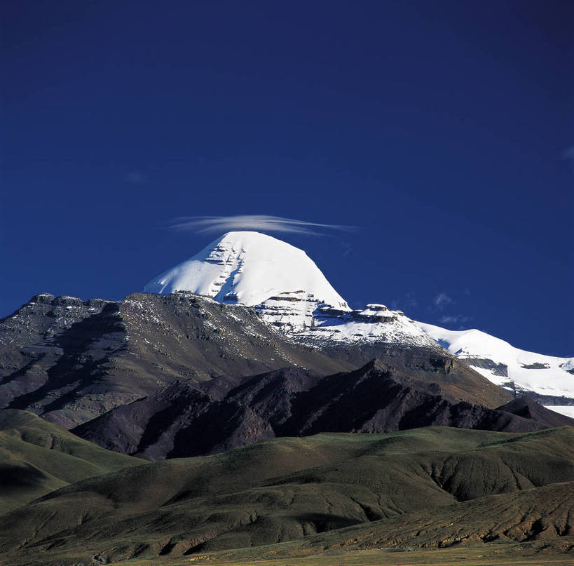 横图,彩色,室外,白天,旅游,雪山,中国,亚洲,壮观,高山,景观,山峰,云,山峦,云雾,西藏,自然,远景,摄影,人文景观,雄伟,藏,东亚,西藏自治区,地貌,中华人民共和国,西南地区,世界屋脊,冈仁波齐峰,普兰县,旅行,地质,冈底斯山脉,岗仁布钦,世界之轴,冈仁波齐,吉罗娑山,bj174