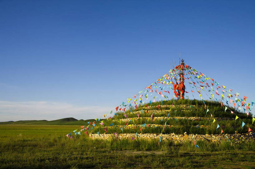 公园,横图,彩色,室外,白天,草地,草原,坝上,中国,亚洲,景观,辽阔,绿色,风景,蓝天,天空,自然,广阔,器皿,蒙,摄影,研磨,空旷,臼杵,自然风光,东亚,内蒙古,敖包,研杵,研钵,中华人民共和国,华北地区,臼,旌旗,内蒙古自治区,赤峰,赤峰市,旗,克旗,克什克腾旗,乌兰布通,乌兰布统,乌兰布统乡,克什克腾大草原,克什克腾世界地质公园,内蒙古克什克腾世界地质公园,乌兰布统草原,红山军马场,bj174