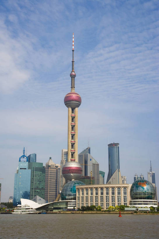 竖图,彩色,室外,白天,办公楼,河流,水,大厦,建筑,上海,中国,亚洲,河水,水流,建筑群,东方明珠,黄浦江,浦东,蓝天,摩天大厦,摄影,金融中心,东亚,中华人民共和国,江,大楼,bj174